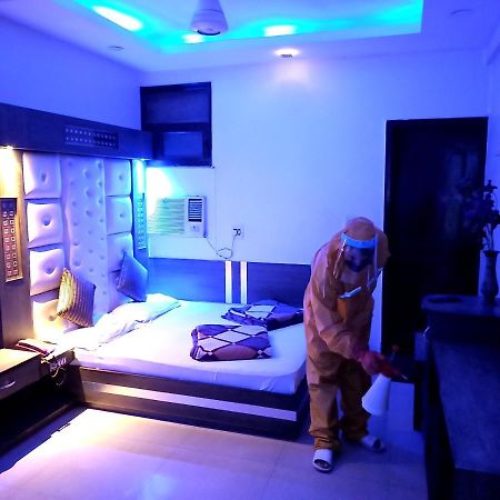 ניו דלהי Hotel Peace Point - 1 Min Walking Distance From Station מראה חיצוני תמונה