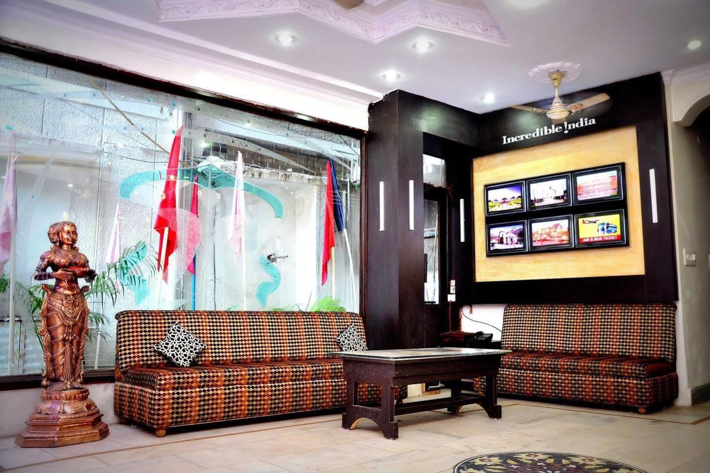 ניו דלהי Hotel Peace Point - 1 Min Walking Distance From Station מראה חיצוני תמונה