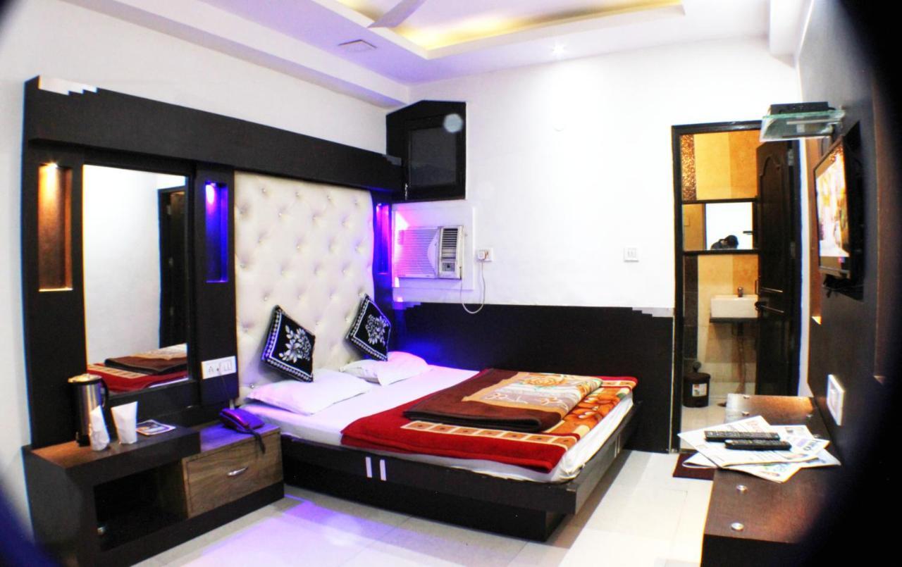 ניו דלהי Hotel Peace Point - 1 Min Walking Distance From Station מראה חיצוני תמונה